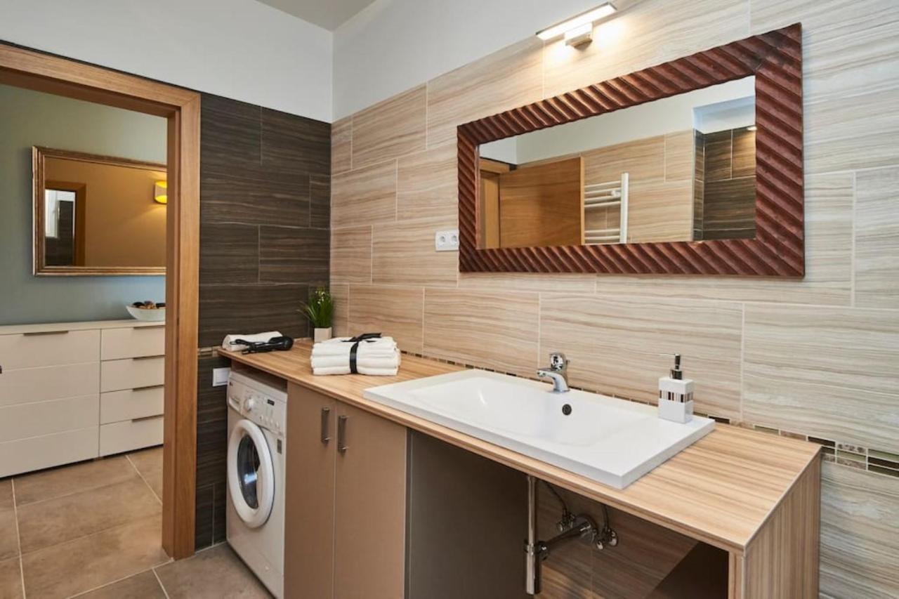 Orangehomes Fantastic 3 Bedrooms Apartment Dohany Street Budapesta Exterior foto