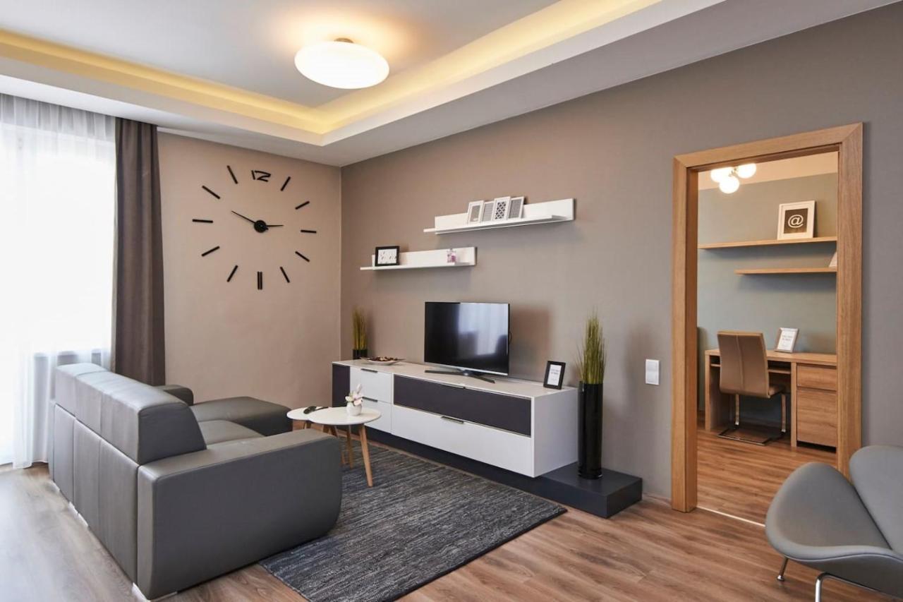 Orangehomes Fantastic 3 Bedrooms Apartment Dohany Street Budapesta Exterior foto